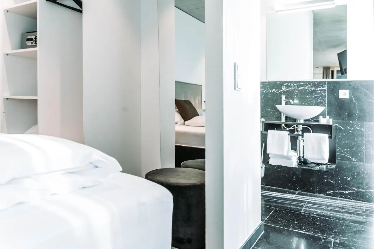 Blackhome Innsbruck City South I Contactless Check-In
